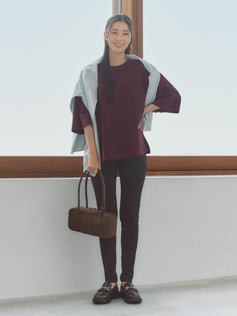 Shop looks for「Boxy T-Shirt | HalfSlv、Wide Boston Bag」| GU US