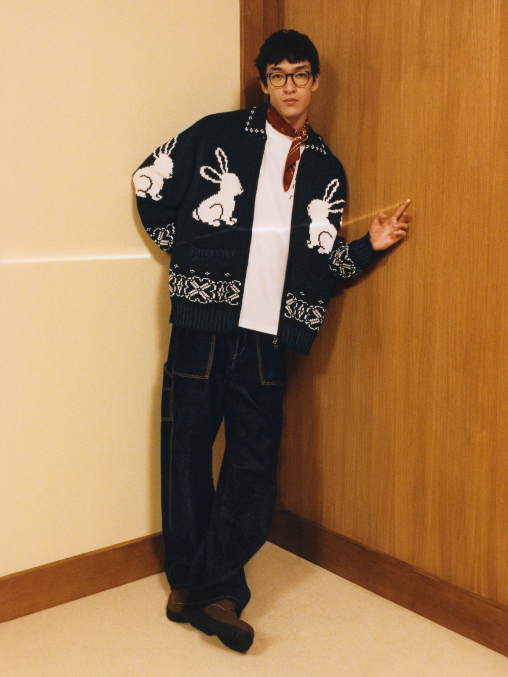 グラフィックT by rokh +X、フルジップニットジャケット by rokh」を