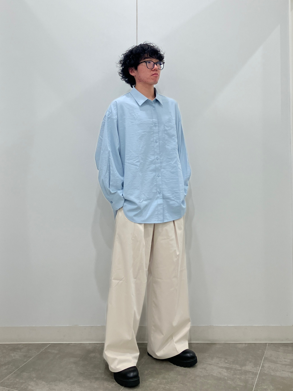 Dolman Sleeve Shirt/NTQ、Bermuda Shorts/NT」| GU的穿搭理念