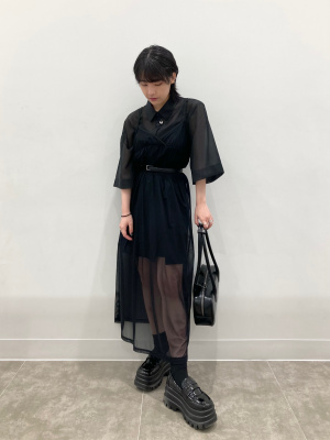 GU公式 | スリットスコート+X