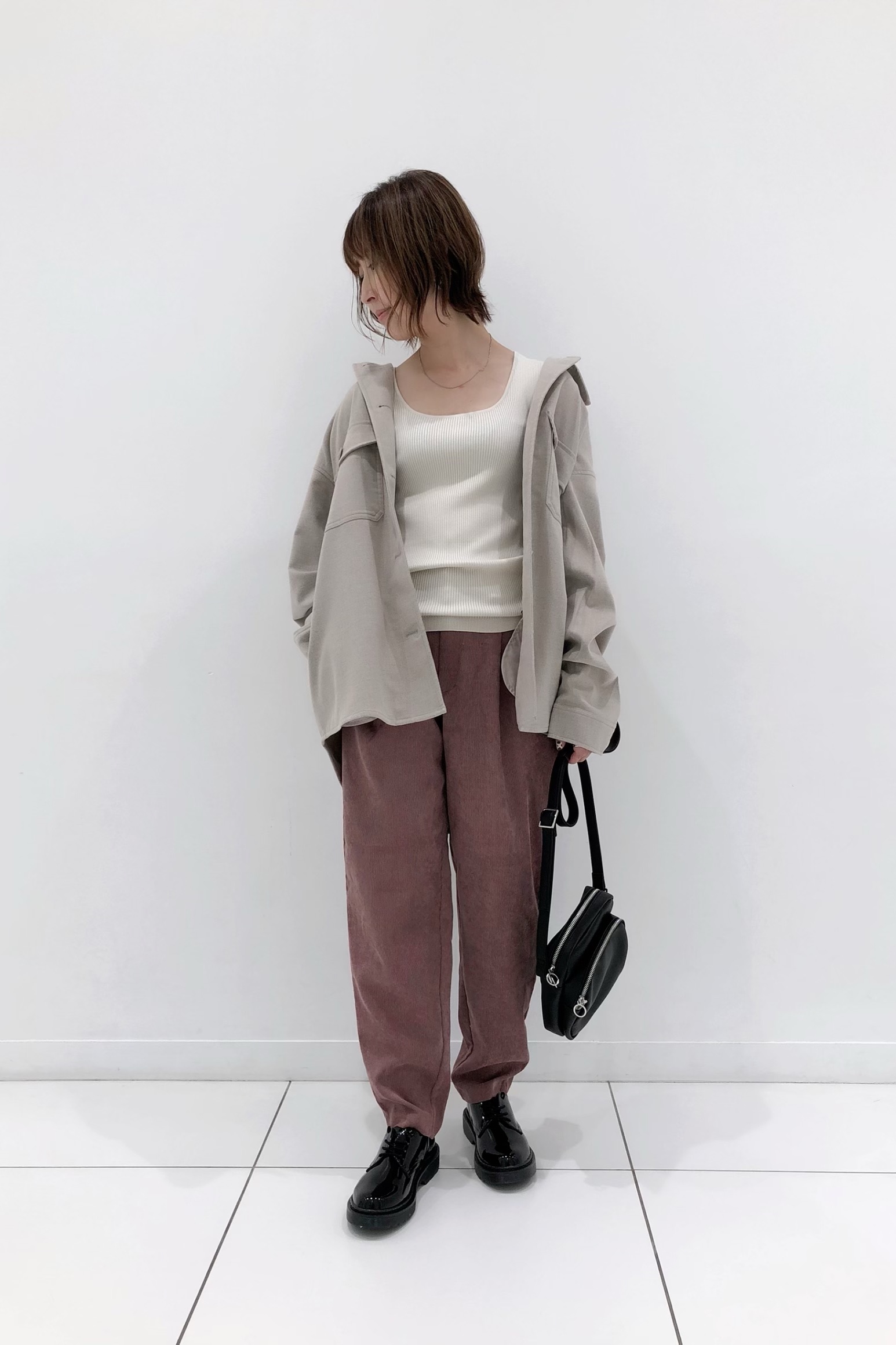 リブニットタンクトップとcpoジャケットのコーデ Gu公式 Styling Book