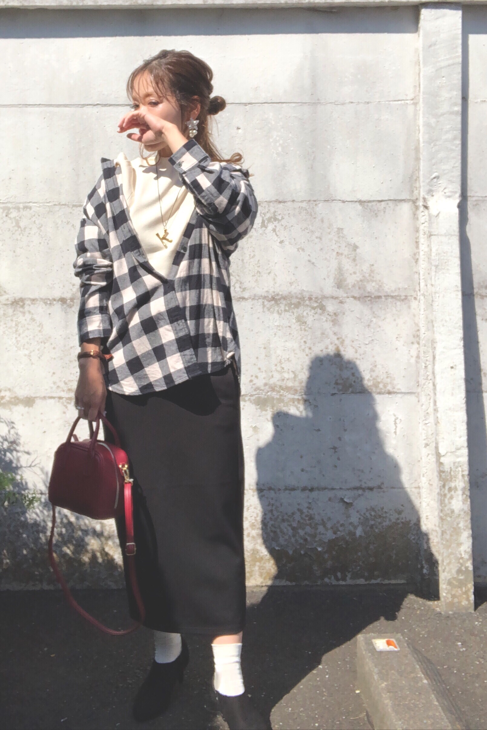 パフスリーブセーター 長袖 とフランネルオーバーサイズチェックシャツ 長袖 E Xのコーデ Gu公式 Styling Book