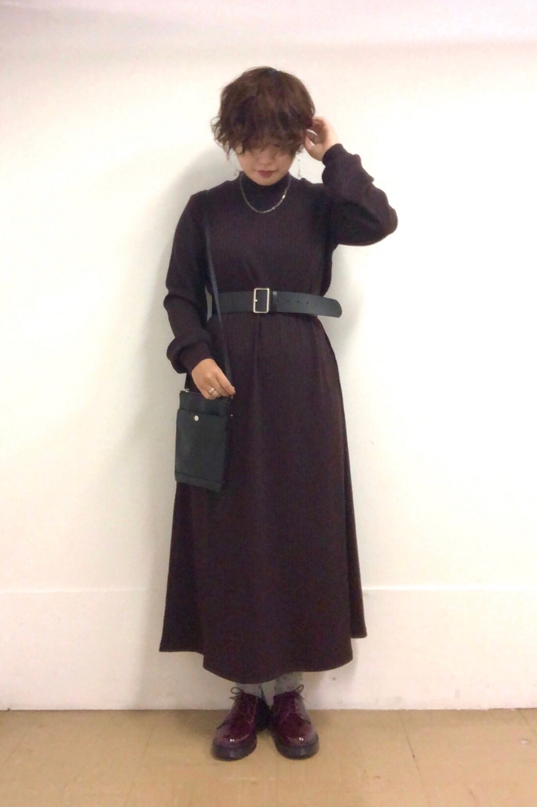 リブaラインワンピース 長袖 とスクエアバックルワイドベルトのコーデ Gu公式 Styling Book