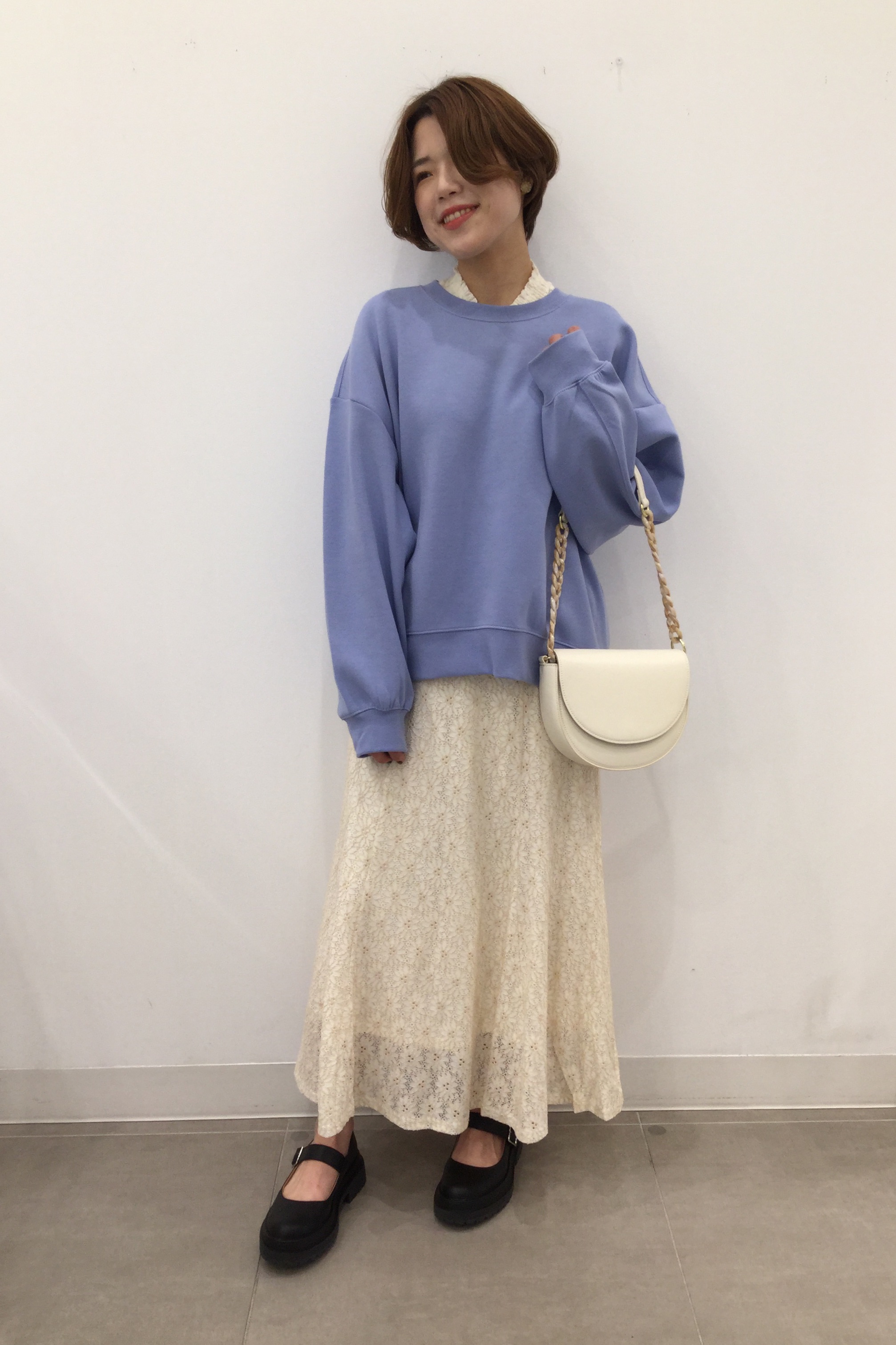 ダブルフェイスプルオーバー 長袖 とレースインナーt 長袖 のコーデ Gu公式 Styling Book