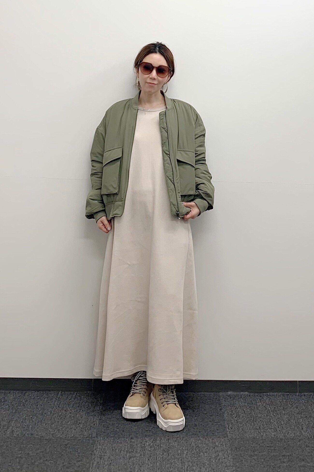 リブaラインワンピース 長袖 とライト中わたma 1ブルゾンosq Eのコーデ Gu公式 Styling Book