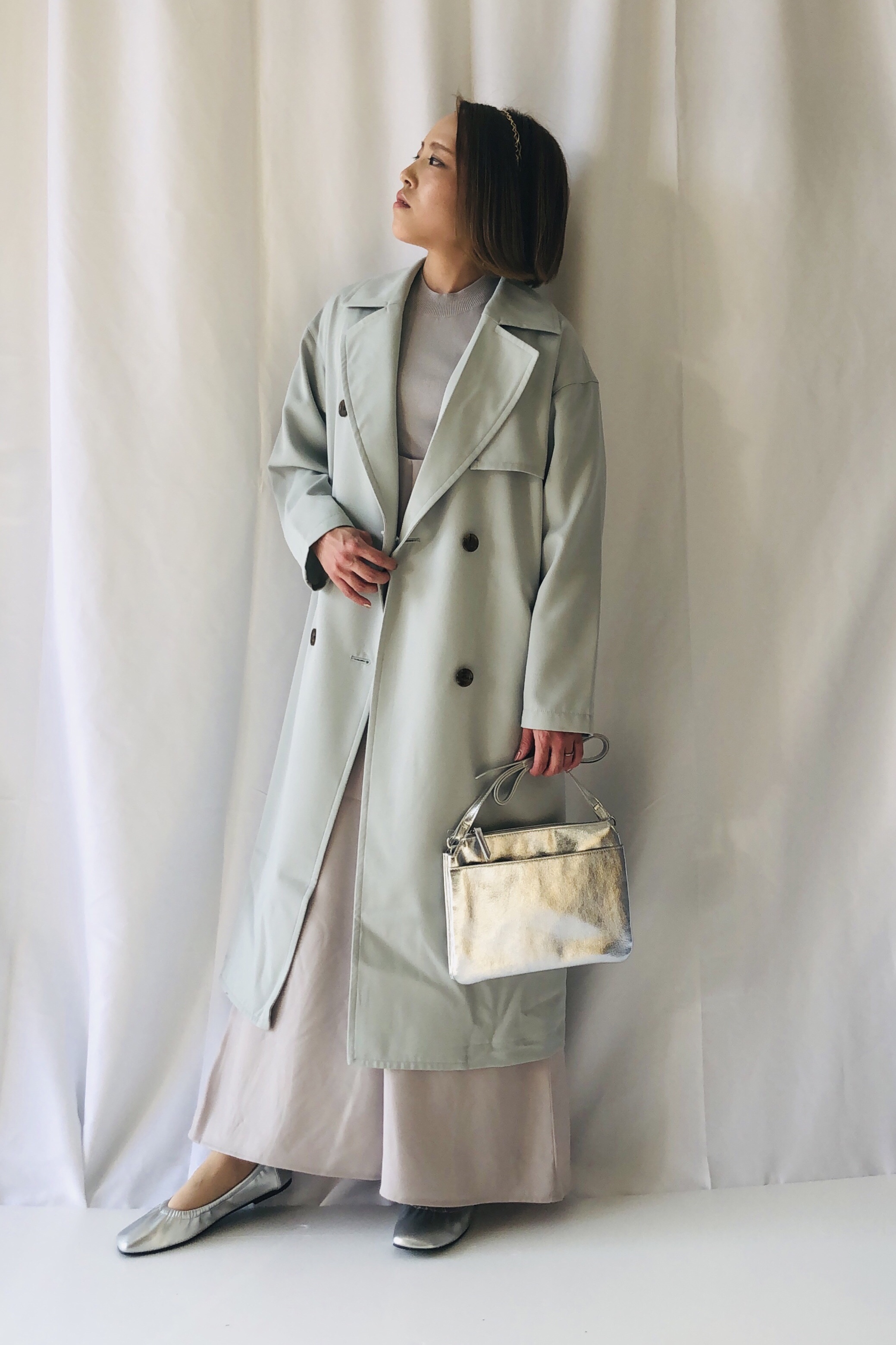 2wayストラップサロペットワイドパンツとオーバーサイズトレンチコートzのコーデ Gu公式 Styling Book