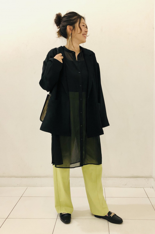 シアーバンドカラーロングシャツ」のレディースのコーディネート一覧