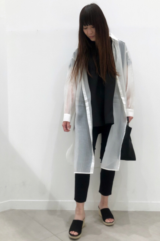 小物 TT3900 ジーユー バンドカラーギャザーチュニックブラウス - メルカリ