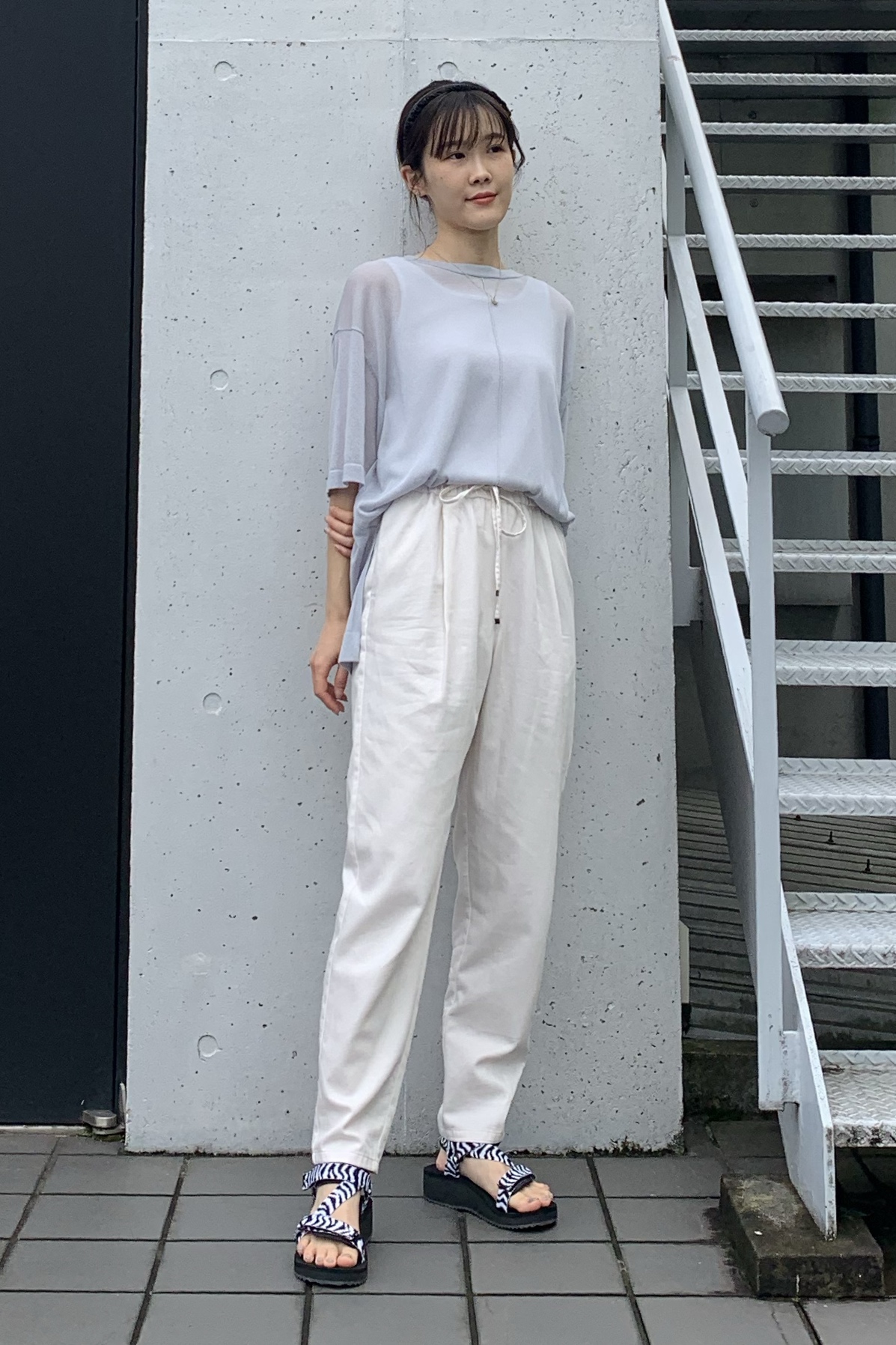 シアーオーバーサイズセーター 半袖 Sd セットアップ可能 とリブ2wayタンクトップのコーデ Gu公式 Styling Book