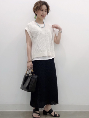 GU公式 | ランダムシャーリングフレアスカート