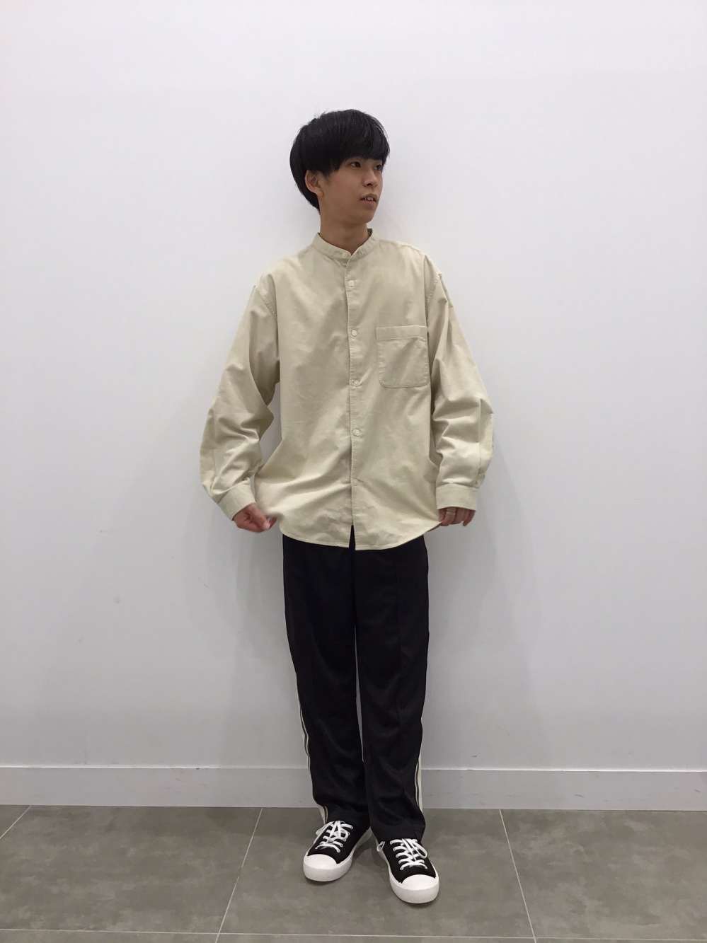 クリーンキャンバススニーカー」の着用コーディネート| ジーユー