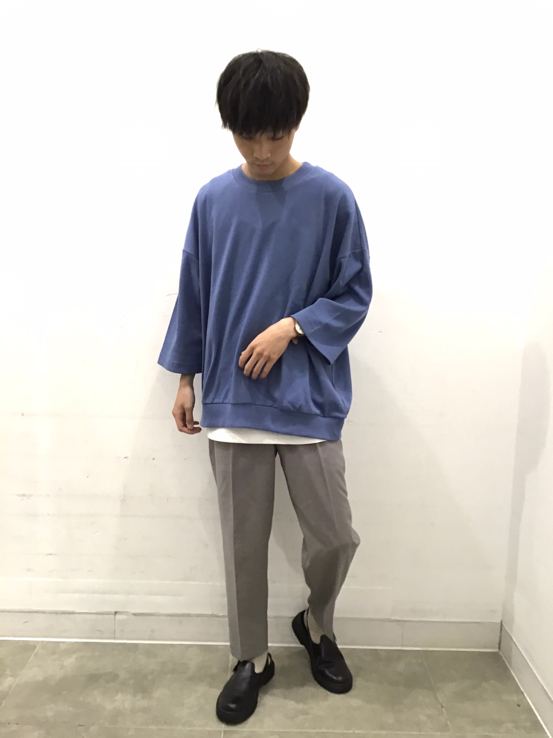 レザータッチサボサンダルのコーデ Gu公式 Styling Book