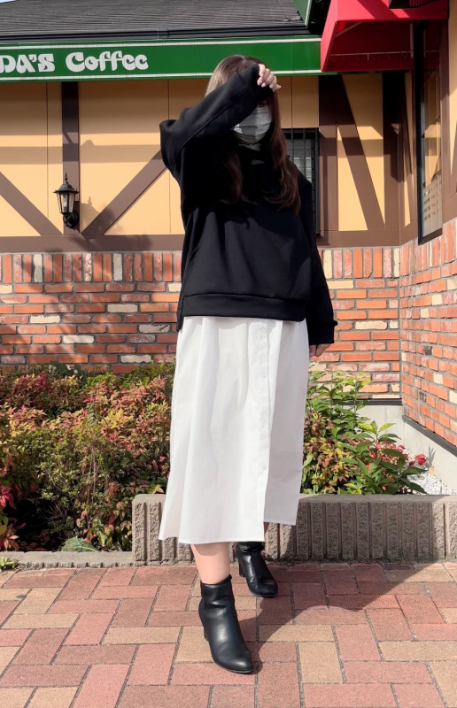 チャンキーニットシャツコンビネーションワンピース」の