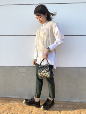 GU公式 | チャンキーニットクロップドベスト