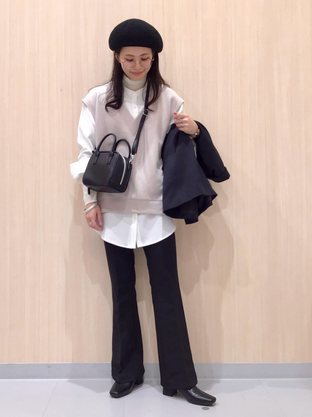 エイチビューティー＆ユース　ダブルブレスト テーラードジャケットセットアップ ダブルブレストテーラードジャケット(セットアップ可能)」の着用