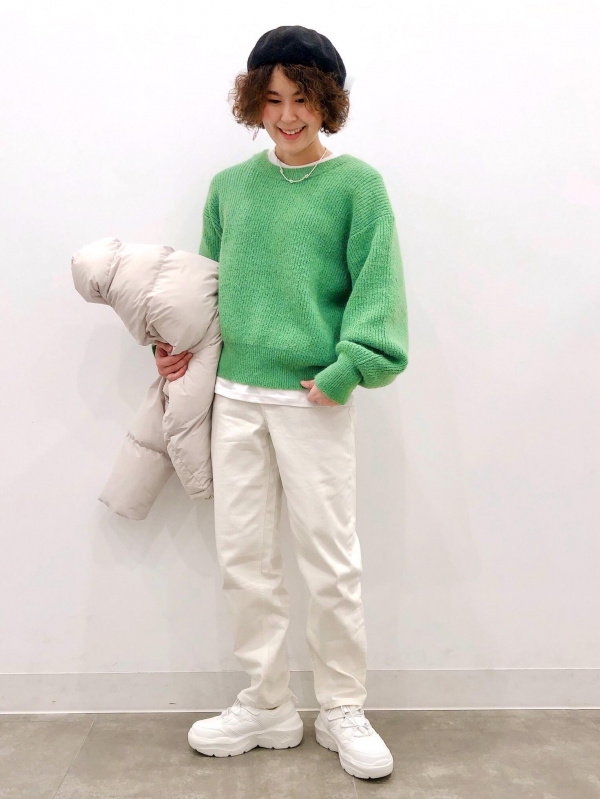 ハイウエストマムジーンズ」のレディースのコーディネート一覧 | ジーユー 