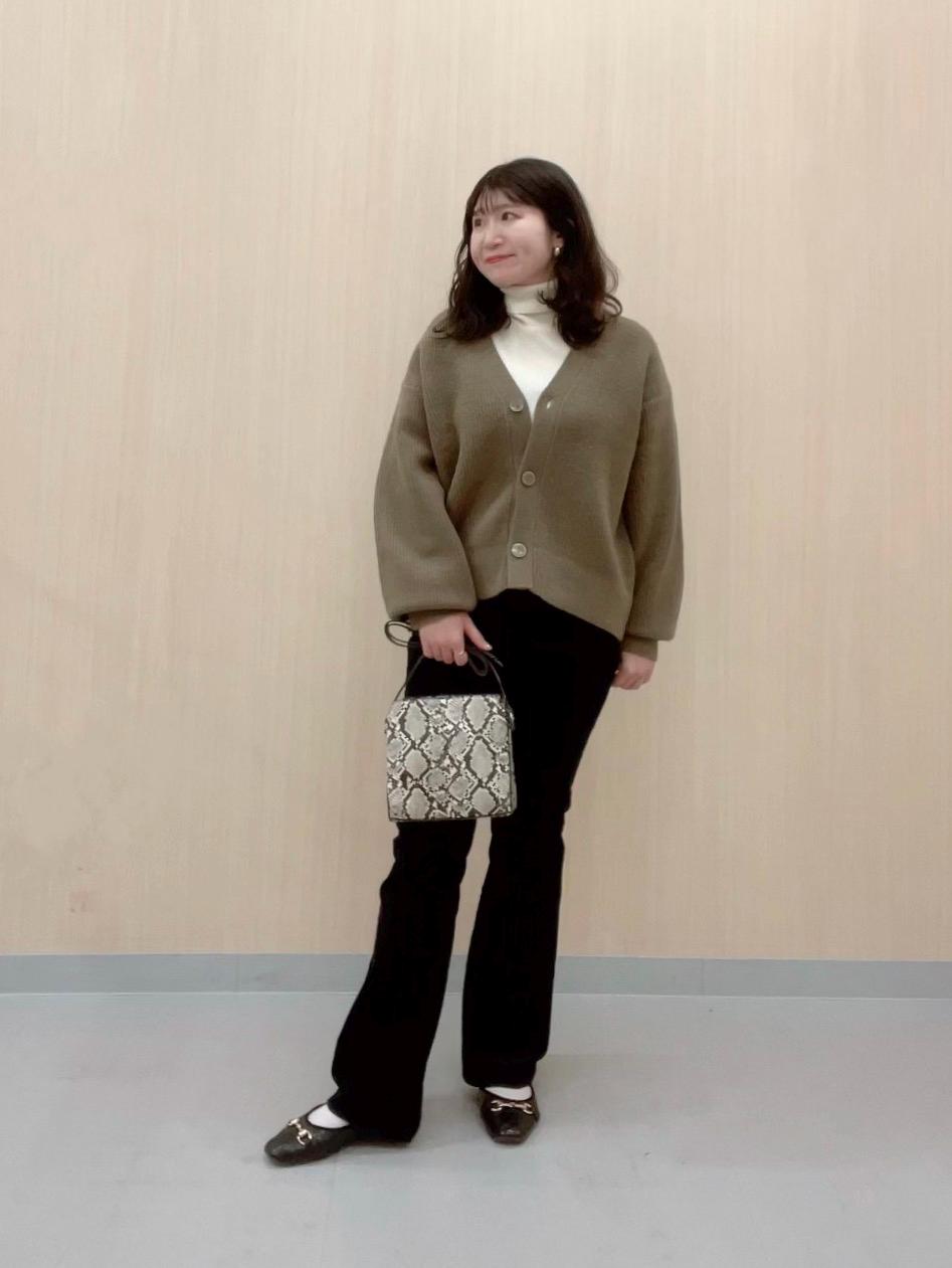 コーデュロイフレアパンツRS(丈標準72～76cm)」の着用