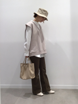 GU公式 | コーデュロイフレアパンツRS(丈標準72～76cm)