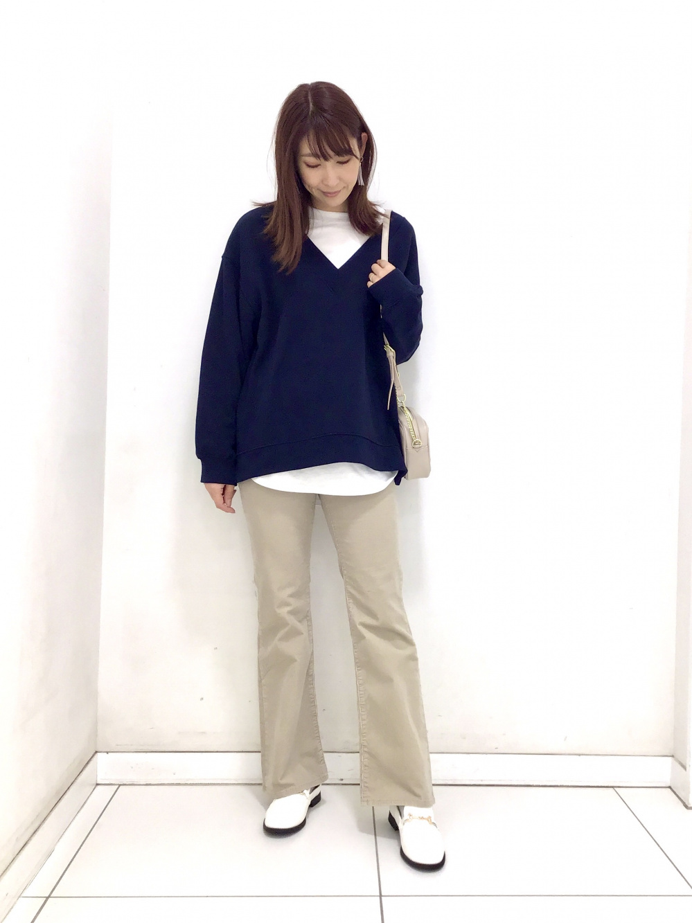 コーデュロイフレアパンツRS(丈標準72～76cm)」の着用