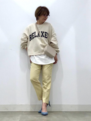 GU公式 | グラフィッククロップドスウェットプルオーバー(長袖