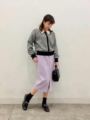 ≪MIU MIU≫ シアーミディスカート ライムグリーン ハイウエスト ≪MIU MIU≫ シアーミディスカート ライムグリーン ハイウエスト