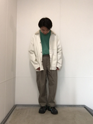 GU公式 | カーブタックパンツ