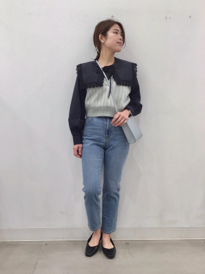 ⭐︎ミヤル⭐︎ GU公式 | レーストリムビッグカラーシャツ(長袖)