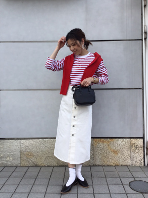 GU公式 | デニムフロントボタンナローミディスカート