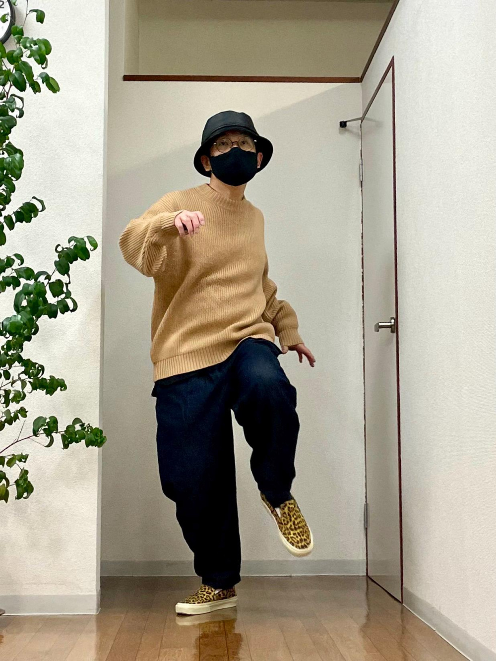 ルーズフィットT(5分袖)、シェフパンツ(セットアップ可能)」の
