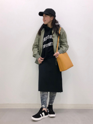 GU公式 | ライトソールスエードタッチスニーカー