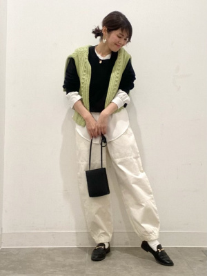 GU公式 | パールボタンブラウス(長袖)