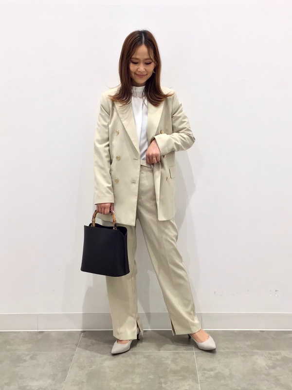 かえでページ GU公式 | ベルテッドスリットストレートパンツZ+E(セットアップ可能)