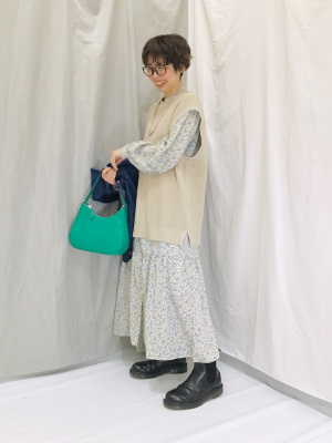 GU公式 | フラワープリントティアードシャツワンピース(長袖)