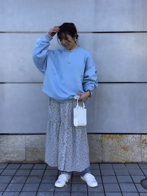 フラワープリントティアードシャツワンピース(長袖)（レディース