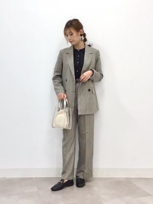 GU公式 | パールボタンブラウス(長袖)