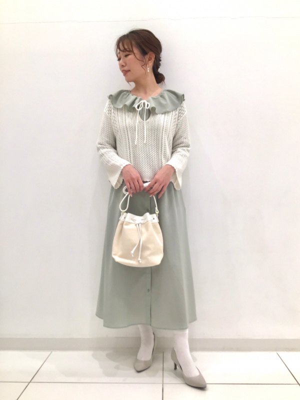 a-chan　0825 ラッフルフロントボタンワンピース(7分袖)（レディース）の着用