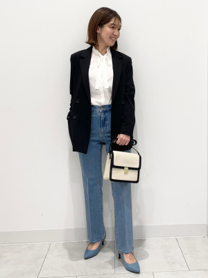 GU公式 | センタープレスセミフレアジーンズRS+E