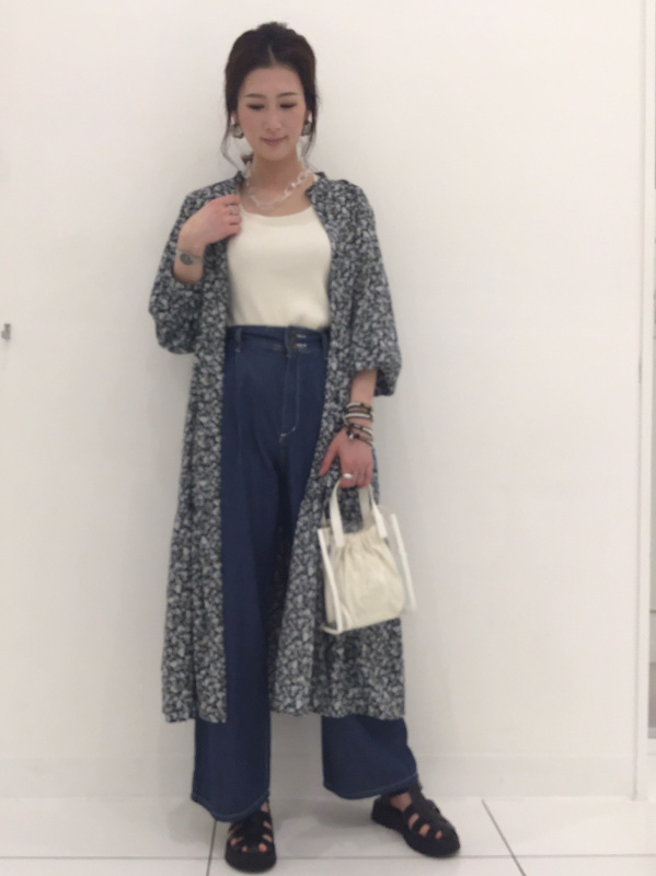 mn様 GU公式 | フラワープリントティアードシャツワンピース(長袖)