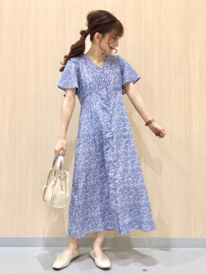 Gu公式 フラワーvネックフレアスリーブワンピース 半袖 ファッション通販サイト