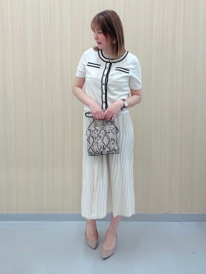 にっく(左側２つ) GU公式 | フロントポケットバイカラーカーディガン(半袖)YG