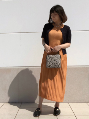 GU公式 | リブニットワンピース(ノースリーブ)Q