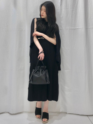 GU公式 | リブニットワンピース(ノースリーブ)Q