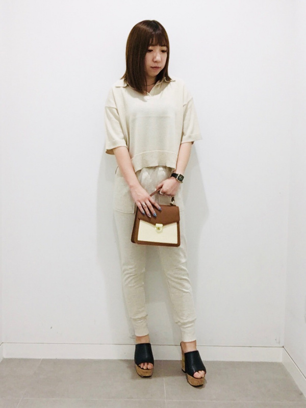 スウェットイージーパンツ」のレディースのコーディネート一覧 | ジーユー