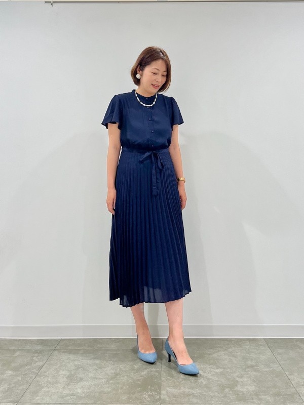 pium ロゴバイカラー半袖ニットワンピ - メルカリ
