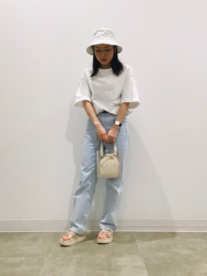 GU公式 | ハイウエストストレートジーンズ+EC(丈長め82cm) GU公式 | ハイウエストストレートジーンズ+EC(丈長め82cm)