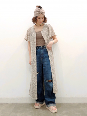 GU公式 | フラワーVネックフレアスリーブワンピース(半袖)