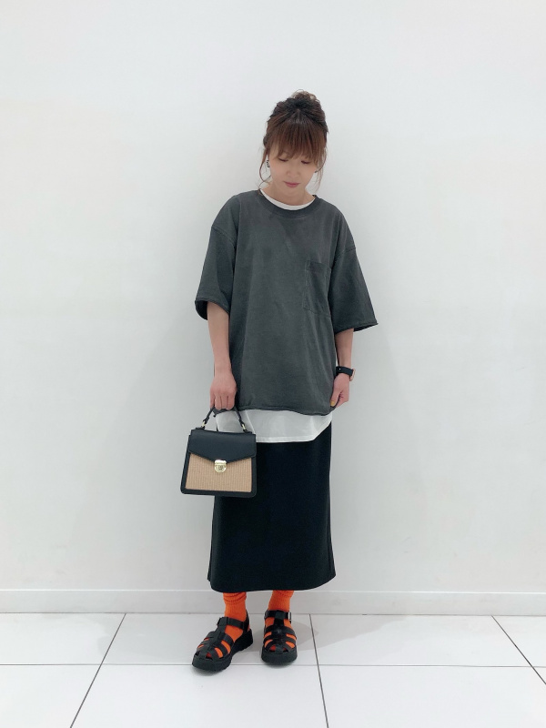 ウォッシュドカットオフビッグT(5分袖)NT+E（メンズ）の着用