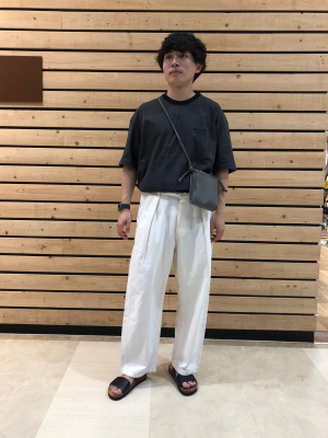 GU公式 | リアルレザーベルトサンダル