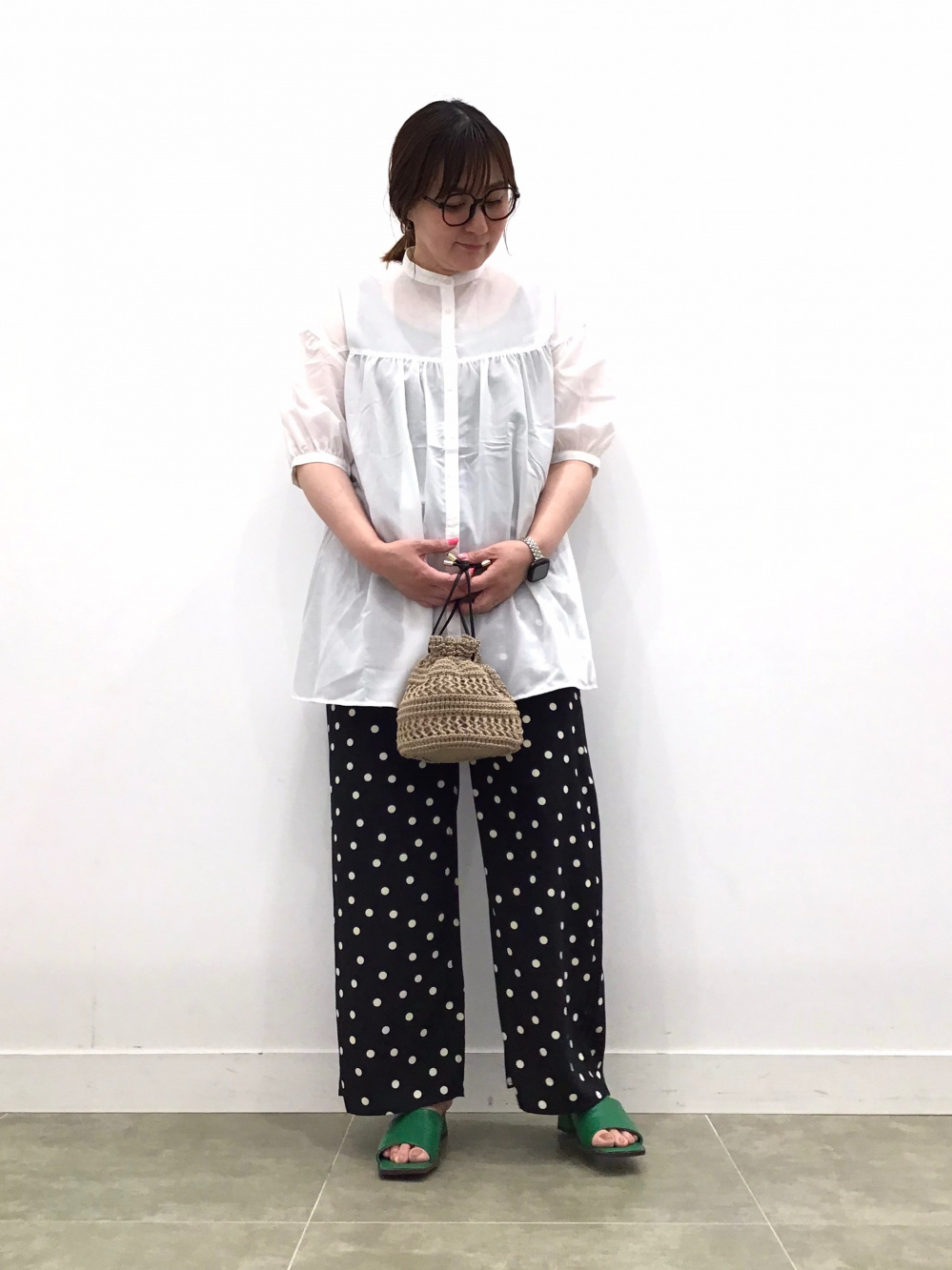 流菜　Ü  バンドカラーチュニックブラウス(5分袖)Q、ドットプリント