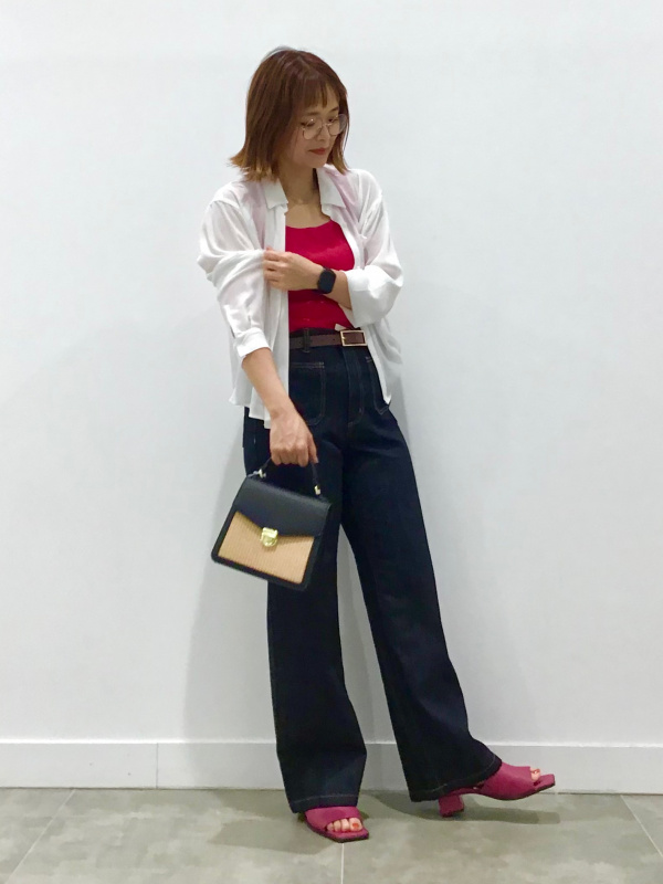 パッチポケットセミワイドジーンズRS+E（レディース）の着用